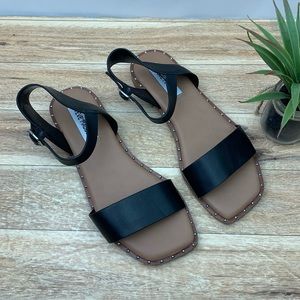 Steve Madden Treated Sandal sz 6.5